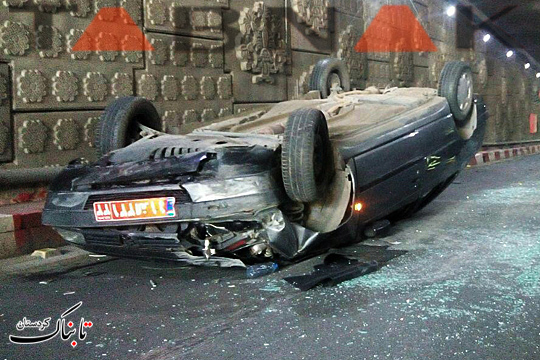 واژگونی خودرو دولتی در سنندج