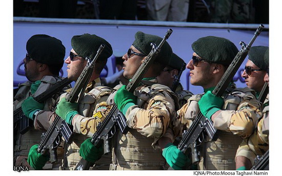 مراسم روز ارتش در اردبیل