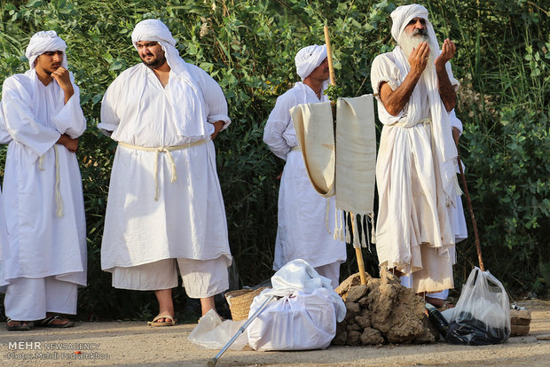 مراسم دینی اقلیت مندایی‌ها در خوزستان +عکس