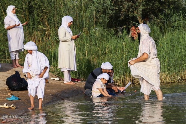 مراسم دینی اقلیت مندایی‌ها در خوزستان +عکس