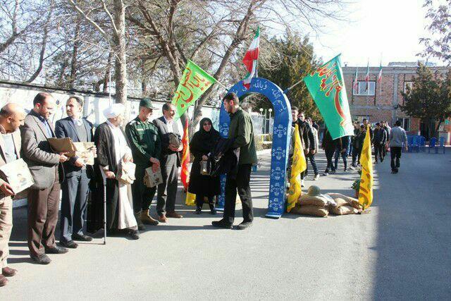 اعزام دانشجویان پسر دانشکده علوم پزشکی خوی به مناطق جنگی جنوب کشور