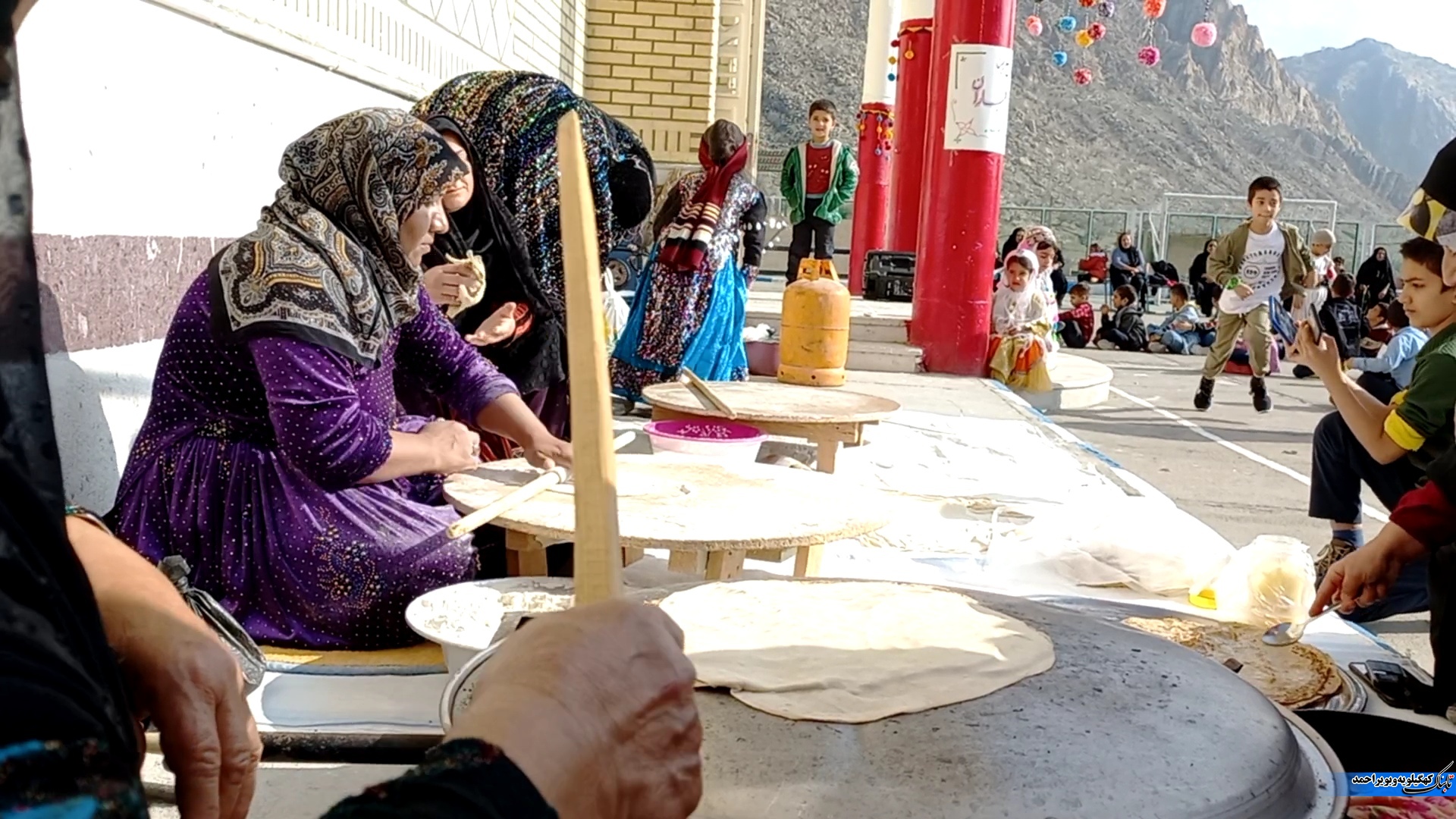 میزبانی دبستان انقلاب لنده از جشنواره بومی و محلی+فیلم