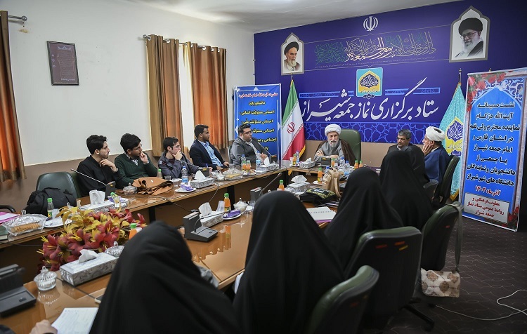 دانشجویان باید جریانساز باشند، نه جریانبر