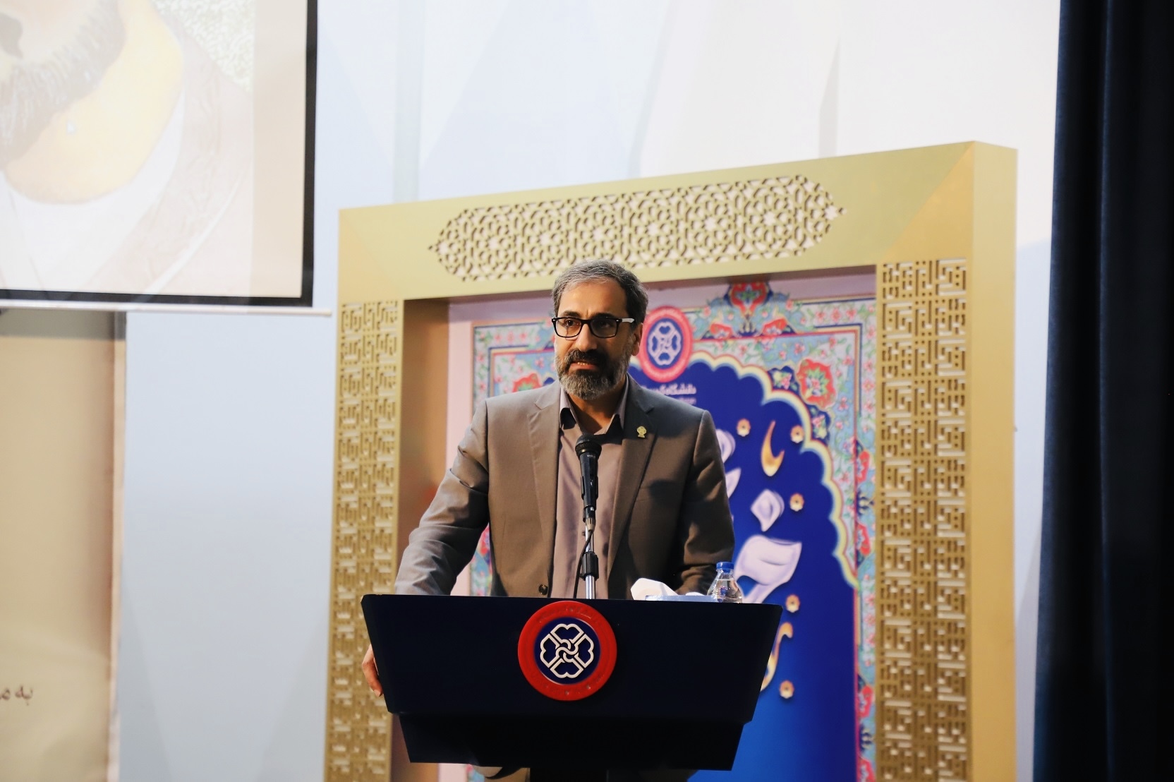 مراسم نکوداشت دو شاعر اندیشمند با عنوان سلوک و سخن در دانشگاه کردستان مراسم نکوداشت دو شاعر اندیشمند با عنوان سلوک و سخن در دانشگاه کردستان