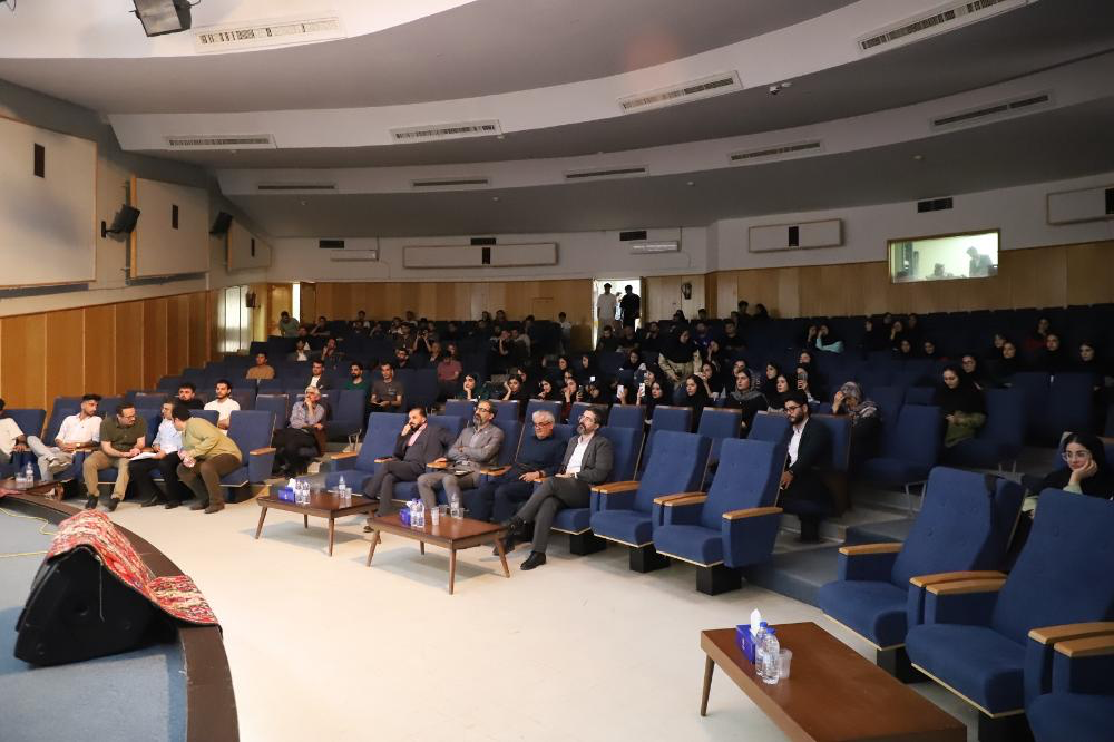 مراسم نکوداشت دو شاعر اندیشمند با عنوان سلوک و سخن در دانشگاه کردستان مراسم نکوداشت دو شاعر اندیشمند با عنوان سلوک و سخن در دانشگاه کردستان