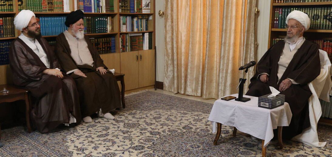 خطبه&zwnj;های نماز جمعه ناظر به مسائل روز و طرح مشکلات مردم باشد