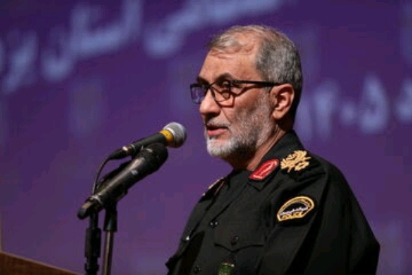 فرمانده انتظامی یزد معرفی شد/ تأکید فراجا بر تغییر راهبرد پلیس در برابر تهدیدهای نوین+ تصاویر فرمانده انتظامی یزد معرفی شد/ تأکید فراجا بر تغییر راهبرد پلیس در برابر تهدیدهای نوین+ تصاویر